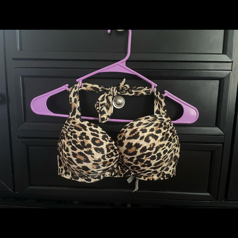 Victoria’s Secret Leopard bikini